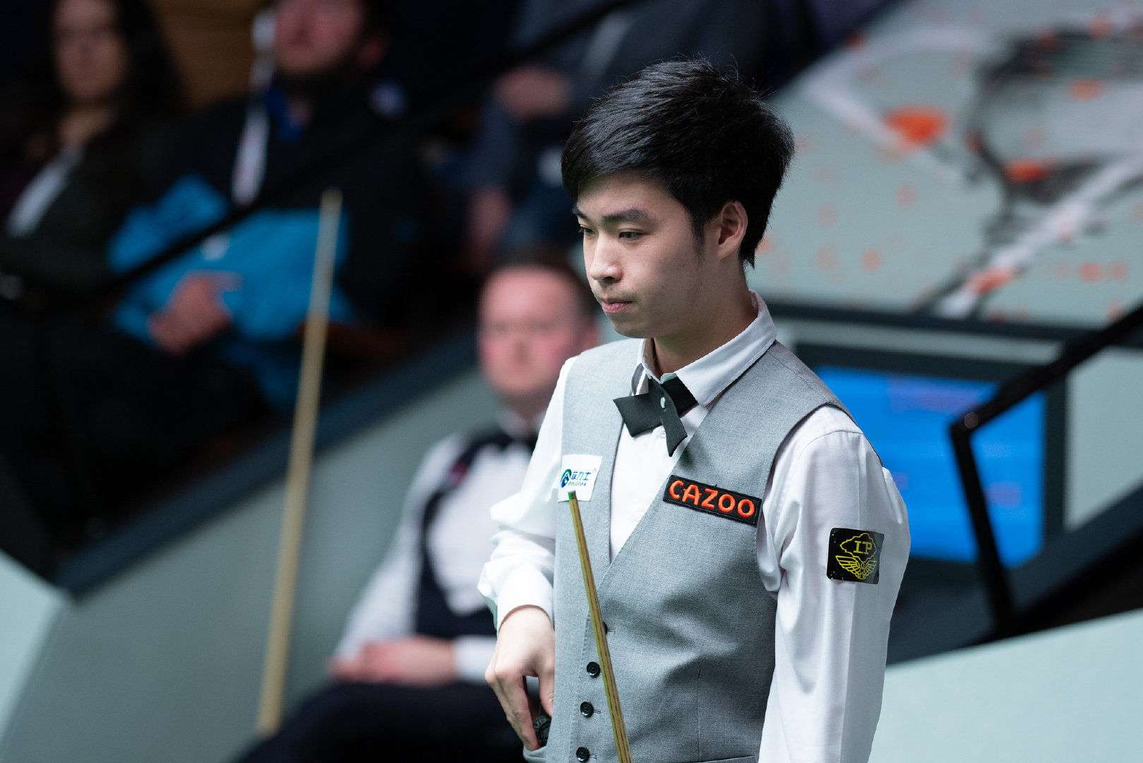 场奠定了良 场奠定了良