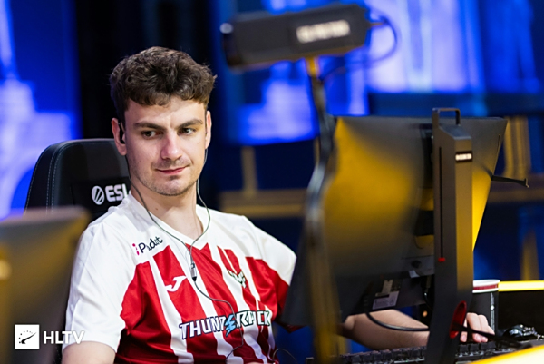 并参与到 并参与到